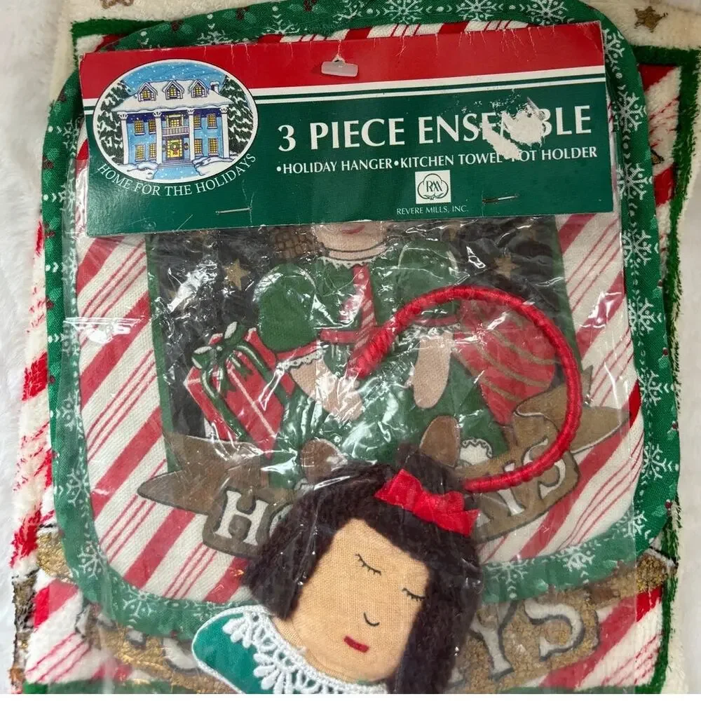 Vintage Happy Holidays Christmas Kitchen Towel, Pot Holder, and‎ Hanger NEW